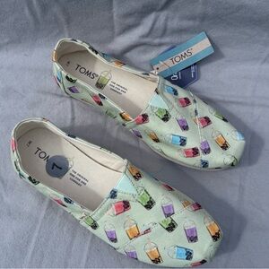 TOMS Kids Slippers with Bubble Tea Print - Light Green